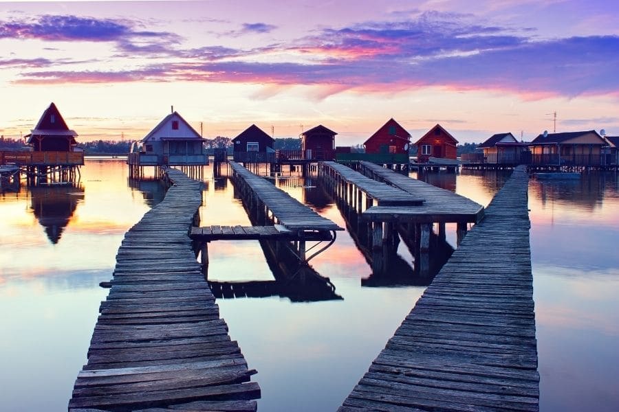 bokod floating houses